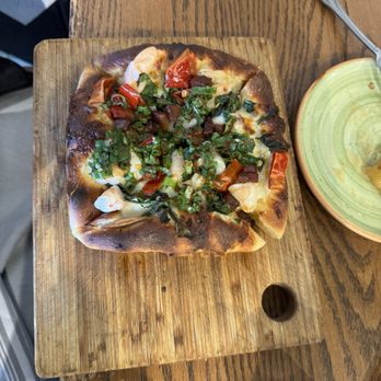 Palette 22 - spicy shrimp & pancetta pizza - Bars Near Me - Arlington, Virginia Palette 22 - spicy shrimp & pancetta pizza - Bars Near Me - Arlington, Virginia