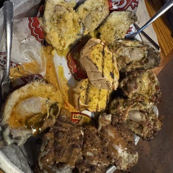 Uncle T's Oyster Bar - Variety Oyster Plate - Bars Near Me - Scott, Louisiana