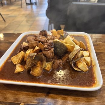 Campinos - Pork Meat with Little Necks - Portuguese Near Me - East Providence, Rhode Island