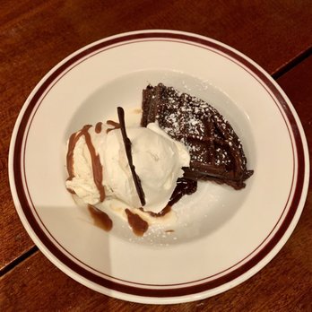 Ozzie's Good Eats - Warm Flourless Chocolate Waffle & Vanilla Ice Cream - American Near Me - Fairfax, Virginia