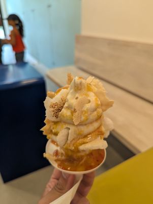 normal ice cream store by null