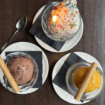 Alla Vita - Salted Chocolate Gelato - Italian Near Me - Chicago, Illinois