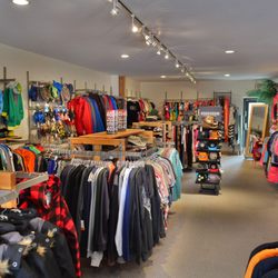 Algonquin Outfitters - Algonquin Outfitters "Swifty's Surf & Snow" in Bracebridge, Ontario 705.645.9262