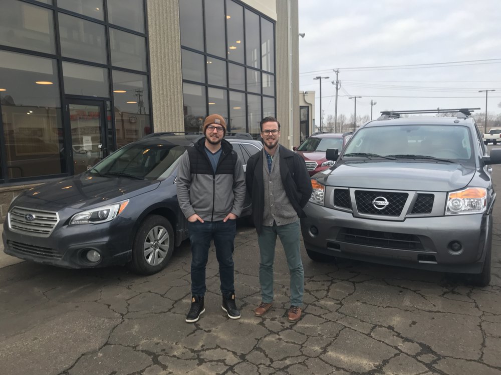 RAVMOTORS 13 Reviews 3635 Highway 13, Burnsville, Minnesota Car