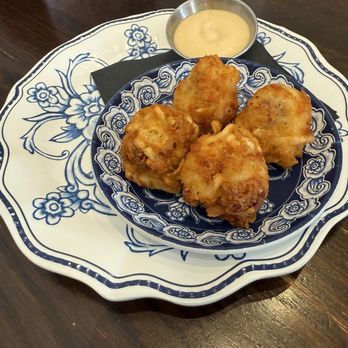 Biscuit Belly - Nulu - The Loaded Breakfast Tots - Breakfast & Brunch Near Me - Louisville, Kentucky Biscuit Belly - Nulu - The Loaded Breakfast Tots - Breakfast & Brunch Near Me - Louisville, Kentucky