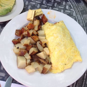Creekside Garden Cafe - Linguisa omelette - Breakfast & Brunch Near Me - Cambria, California Creekside Garden Cafe - Linguisa omelette - Breakfast & Brunch Near Me - Cambria, California