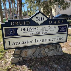 Dermaclinique - Exterior sign