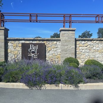 Bricoleur Vineyards - Wineries Near Me - Windsor, California