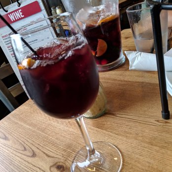 Giordano's - Red Sangria - Pizza Near Me - Rosemont, Illinois