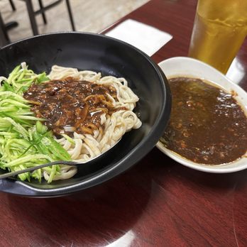 Lucky Dumpling - Zha Jiang Noodle - Chinese Near Me - Rancho Cucamonga, California