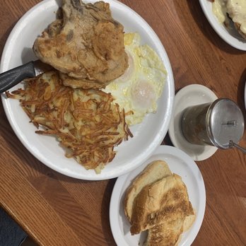 Armon's Restaurant - Breakfast & Brunch Near Me - Los Angeles, California Armon's Restaurant - Breakfast & Brunch Near Me - Los Angeles, California
