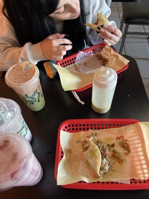 El Burrito Azteca | Sandy Blvd by null