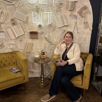 LIT Bookbar - Cocktail Bars Near Me - Richmond, Texas