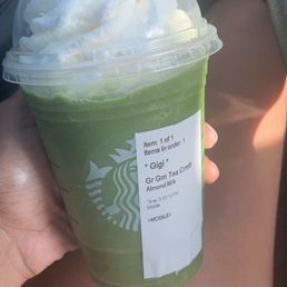 Matcha Green Tea Crme Frappuccino Blended Crme with Almond Milk !