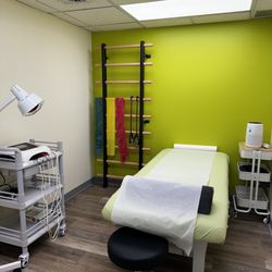 Physical Therapy Lab - Physical therapy and massage therapy