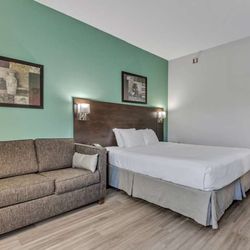 Baymont by Wyndham N Myrtle Beach/Park & Sports Complex Area - Guest room