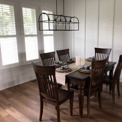Virginia Shutters - Premium Faux-Wood Plantation Shutters