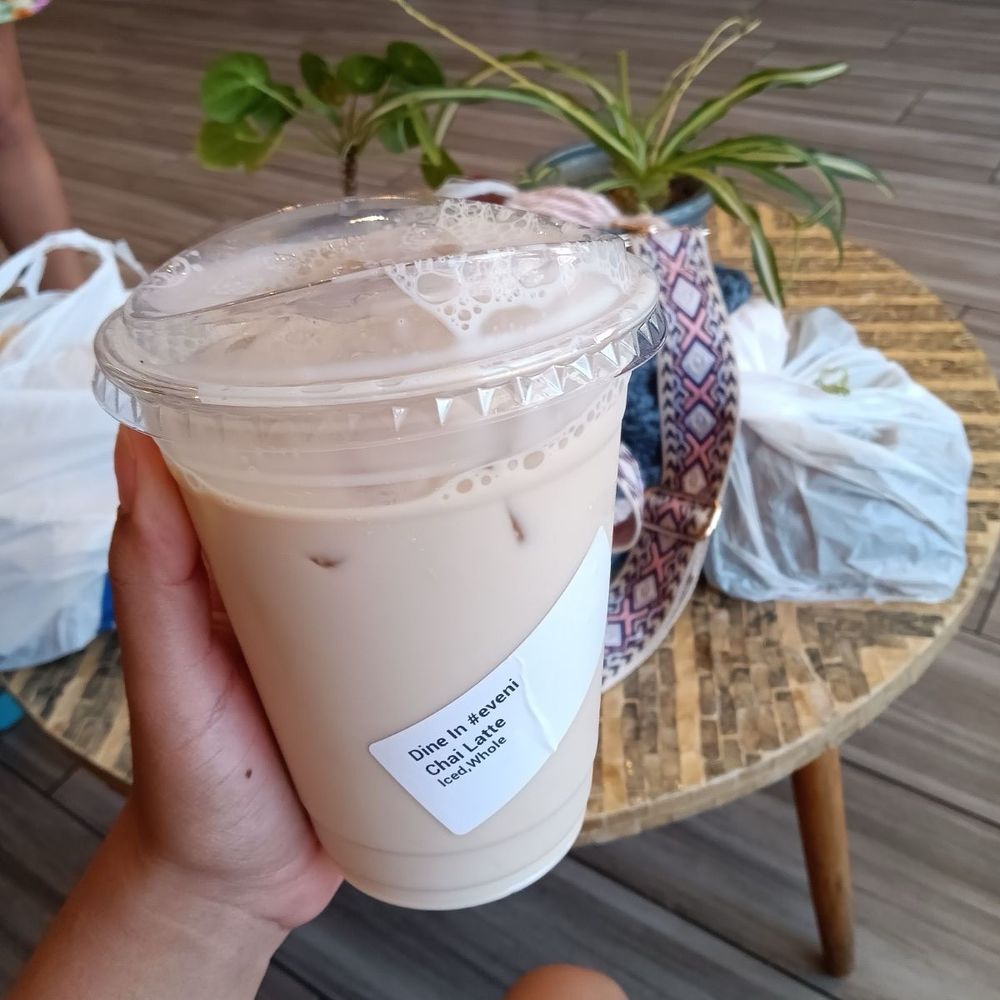 Kaapicat Cafe - Iced chai latte - Coffee & Tea Near Me - Ventura, California Kaapicat Cafe - Iced chai latte - Coffee & Tea Near Me - Ventura, California