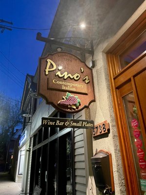 Pino's by null