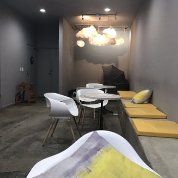 Sunright Tea Studio - Interior - Bubble Tea Near Me - Diamond Bar, California