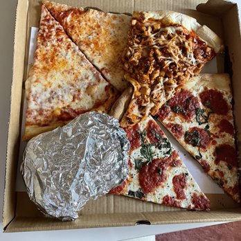 Rosa Pizza - Plain slice, bbq chicken, margarita - Pizza Near Me - Bayside, New York Rosa Pizza - Plain slice, bbq chicken, margarita - Pizza Near Me - Bayside, New York