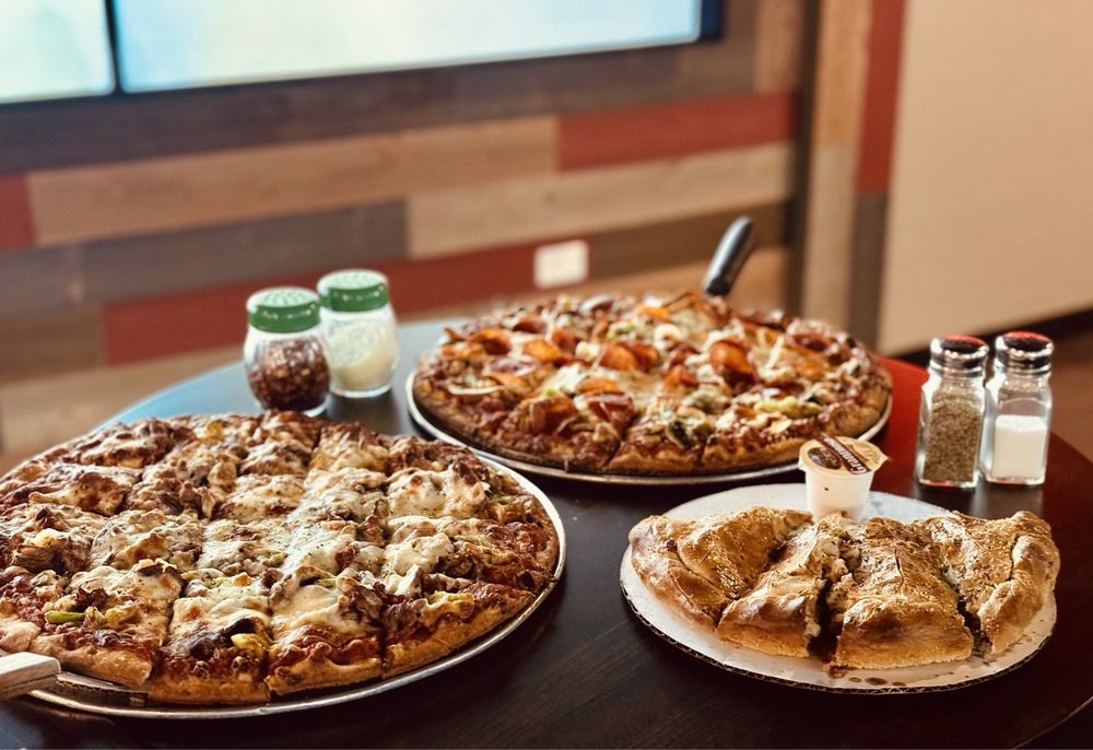 RED ZONE SPORTS BAR Updated September 2024 16 Photos 2123