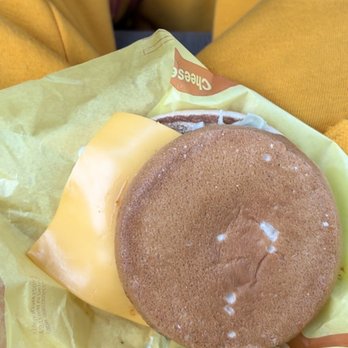 McDonald's - Cheeseburger - Burgers Near Me - Los Angeles, California McDonald's - Cheeseburger - Burgers Near Me - Los Angeles, California