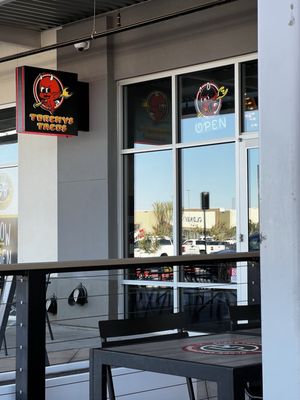 Torchy's Tacos by null