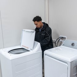 Every connection matters. Bekins installers ensure your new washer is set up right for dependable performance from day one.