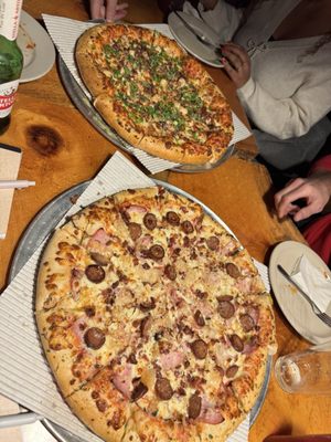 Hounddog's Pizza by null