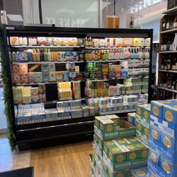 Figari's Wine and Liquor