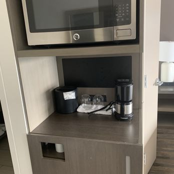 Hyatt Place Denver/Downtown - The kitchen area - Hotels Near Me - Denver, Colorado