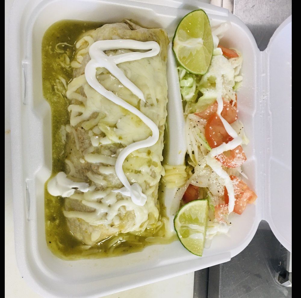 Antojitos y Mariscos La Morena
