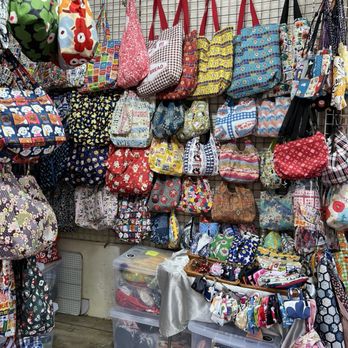 花園街 - Flea Markets Near Me - Hong Kong, HK
