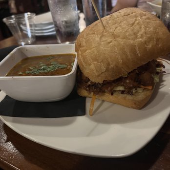 Oak Mountain Winery - Vegan BBQ Jackfruit Sandwich - Wineries Near Me - Temecula, California Oak Mountain Winery - Vegan BBQ Jackfruit Sandwich - Wineries Near Me - Temecula, California