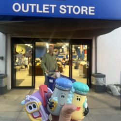 Goodwill - Blues clues mail box and salt & pepper