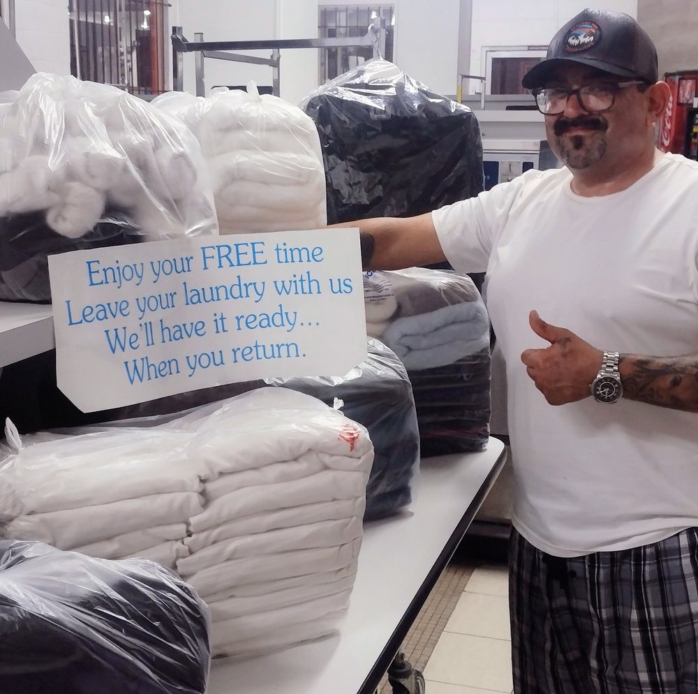 THE LAKE ELSINORE FLUFF & FOLD 529 N Main St, Lake Elsinore, CA Yelp