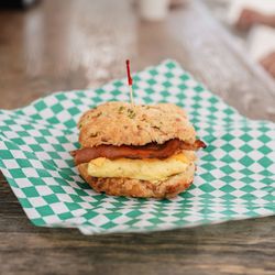 Pickle's Burger and Shake
