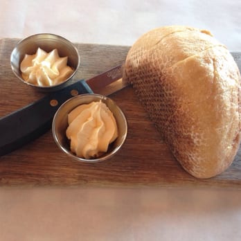 The Crab Pot - Bread n butter - Seafood Near Me - Long Beach, California