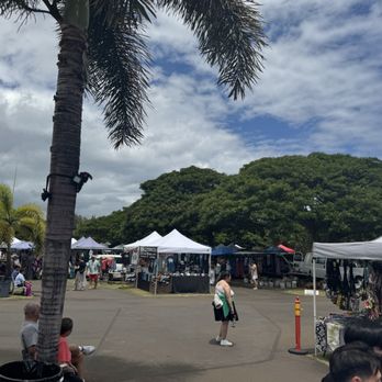 Maui Swap Meet - Farmers Market Near Me - Kahului, Hawaii