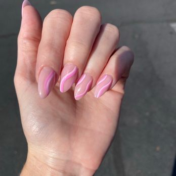 Hailee - Eyelash Service Near Me