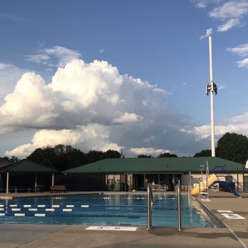 Laurel Park Pool - Golden hour - Swimming Pools Near Me - Saint Peters, Missouri Laurel Park Pool - Golden hour - Swimming Pools Near Me - Saint Peters, Missouri