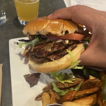 Woodstock Brewing - Smash burger with bacon and avocado added...DELICIOUS! - Breweries Near Me - Phoenicia, New York