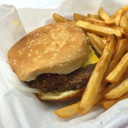 Low Price Mart & The Grill - Cheesburger w/ mustard, chili, slaw & onions: Low Price Mart
