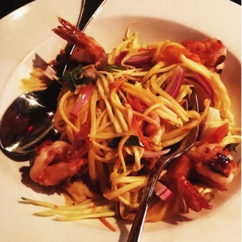 Deejai Thai - Mango Salad - Thai Near Me - Charlotte, North Carolina