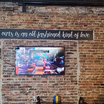 Smoke Bourbon and BBQ - Restaurant area - Cocktail Bars Near Me - Columbus, Georgia
