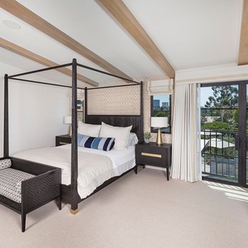 Cool Shades Painting - Painting of bedroom and staining of beams - Painters Near Me Cool Shades Painting - Painting of bedroom and staining of beams - Painters Near Me