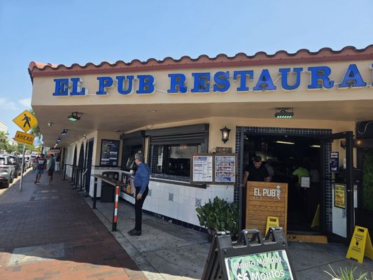 El Pub Restaurant by null