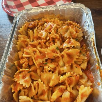 Fausto's Italian Kitchen and Catering - Pasta Vodka - Bakeries Near Me - Arlington Heights, Illinois Fausto's Italian Kitchen and Catering - Pasta Vodka - Bakeries Near Me - Arlington Heights, Illinois