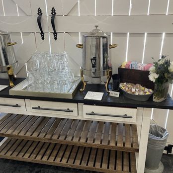 LA PETITE ROSE - Updated August 2024 - 202 Photos & 47 Reviews - 1212 N